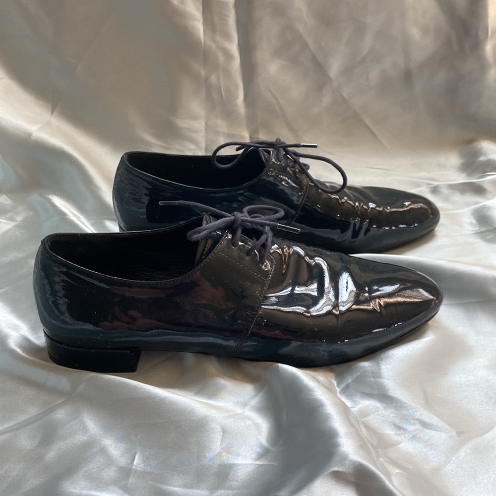 Like New Prada Patent Leather Jazz-style Shoes - Picture 2 of 12